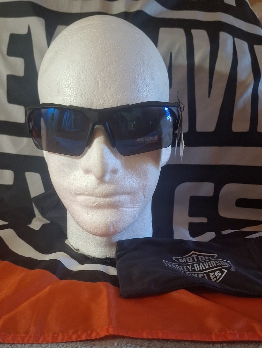 NWT Harley-Davidson Matte Black Frame Sunglasses with Blue Lenses